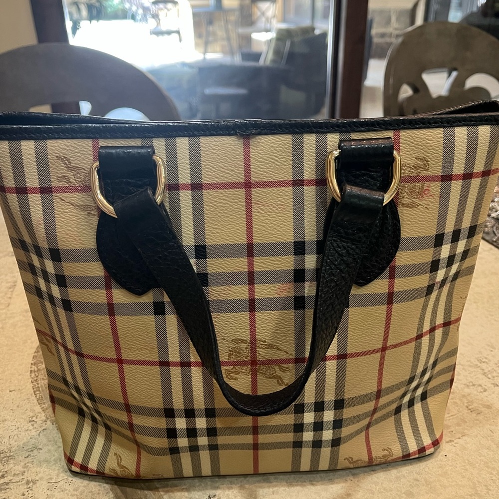 Burberry Haymarket Onslow Tote Bag Beige